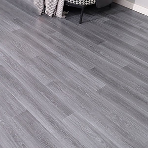 Láminas de Suelo de Vinilo PVC de Bajo Mantenimiento y Fácil Limpieza, Resistentes a la Humedad, Insonorizantes, Rollos de Suelo Plástico, Línea de Producción Moderna - Product Image 1