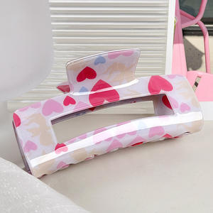 Pinces à cheveux tendance pour femmes, nouveau design, grandes pinces requin en acrylique imprimé rose et cœur de 8 cm, accessoire doux pour filles - Product Image 5