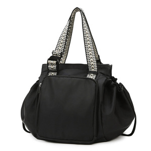 Bolsa de pañales multifuncional personalizada para mujer, mochila de viaje de un solo hombro para mamá, en stock. - Product Image 5