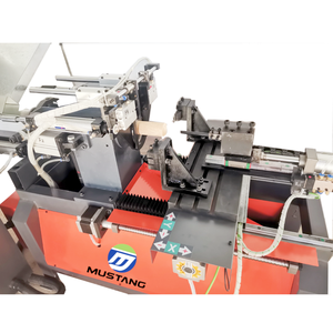 Máy tiện gỗ mini tự động cấp liệu Mustang MT5025A, máy tiện gỗ CNC dùng cho sản xuất đồ gỗ - Product Image 4