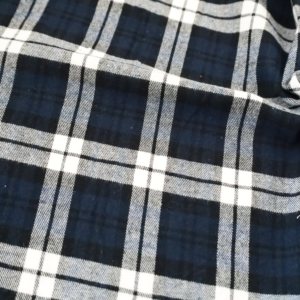 100% coton Tartan Check Plaid Fabric 16S 150gsm <span class=keywords><strong>doux</strong></span> respirant fil teint bleu foncé <span class=keywords><strong>blanc</strong></span> tissé pour les vêtements pour femmes garçons - Product Image 5