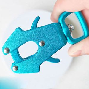 Mousqueton pivotant à dégagement rapide en aluminium aéronautique personnalisé pour laisse de chien - Portable et écologique - Product Image 1