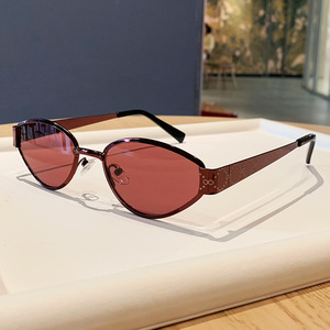Metal Cat-Eye <b>Sunglasses</b> For Women UV400 Protection <b>Small</b> <b>Frame</b> Fashion Design Outdoors Driving Party Use - Product Image 2