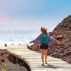 Muestra gratuita de mochila de senderismo plegable e impermeable para viajes, ligera e ideal para actividades al aire libre - Product Image 4