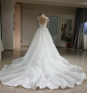 Robe de mariée de luxe détachable et amovible, style robe de bal, à imprimé floral, avec broderie en dentelle, <span class=keywords><strong>dos</strong></span> <span class=keywords><strong>nu</strong></span>, élégante, avec traîne balai/brosse - Product Image 1