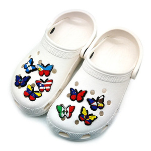 Nueva comida bebida aperitivo diseñador de lujo zuecos encantos zapatos Decoración Accesorios goma perla con hebilla botón decoraciones - Product Image 2