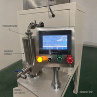 Machine de remplissage semi-automatique de polyurée de 1500 ml, machine de remplissage sur chariot pour le remplissage de mastic silicone haute viscosité avec rapport de mélange 1:1