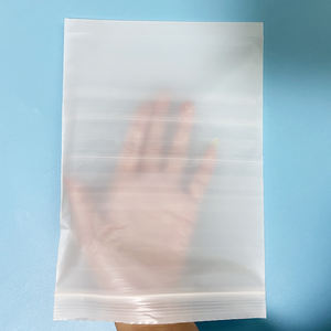 Bolsa de embalaje con cierre de cremallera <span class=keywords><strong>para</strong></span> <span class=keywords><strong>ropa</strong></span> de almidón de maíz compostable 100%, bolsa de <span class=keywords><strong>ropa</strong></span> compostable transparente biodegradable 100% <span class=keywords><strong>para</strong></span> <span class=keywords><strong>ropa</strong></span> - Product Image 2