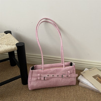 Sac à bandoulière en jean vintage pour femme, grande capacité, avec détail ceinture, fermeture éclair fluide, idéal pour les trajets quotidiens