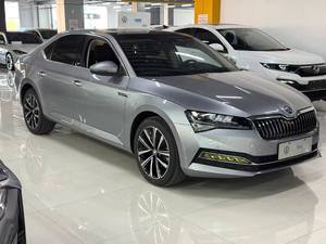 <span class=keywords><strong>Skoda</strong></span> Superb 1.4T DSG LHD 5 places 235/45R18 Sièges chauffants VOITURE D'<span class=keywords><strong>OCCASION</strong></span> VOITURE <span class=keywords><strong>PAS</strong></span> CHÈRE 2023 - Product Image 4
