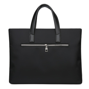 Sac à main d'affaires en nylon imperméable pour homme, sac bandoulière pour trajets quotidiens, logo personnalisé de luxe, fermeture éclair, sac pour ordinateur portable en polyester. - Product Image 3