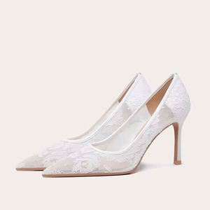 Tacones Altos Finos y Sensuales de Lujo para Novias y Bodas, Tacones Altos de Encaje Blanco para Boda, Zapatos de Lujo para Mujer, Diseño de Alta Calidad - Product Image 1