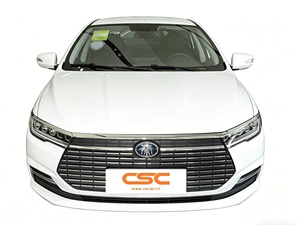 Nouvelle Arrivée 2025 B-YD Q-in Nouvelle Énergie Édition Standard 450KM Berline Compacte 5 Places Purement Électrique Longue Portée Confortable Stable - Product Image 1