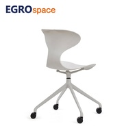 Chaise de bureau pivotante en plastique EGROspace pour conférences, réunions et formations