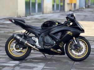 Vendita di Modelli Precedenti di Motociclette Sportive ad Alta Velocità di Alta Qualità - Product Image 3