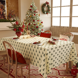 Mantel Navideño de Poliéster Impermeable y Resistente al Aceite con Diseño de Copos de Nieve y Árboles de Pino en Relieve, de Lujo y Elegante - Product Image 5