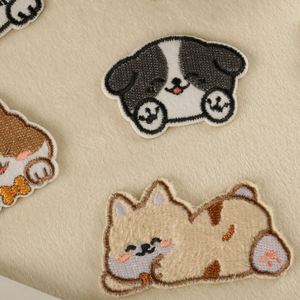 Parches Autoadhesivos de Gatos y Perros para Decoración de Ropa y Sombreros - Product Image 4