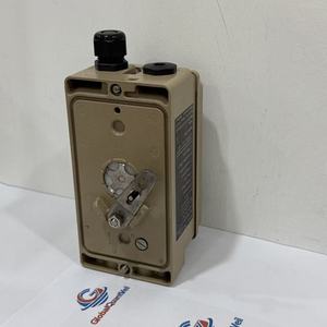 Positionneur électro-pneumatique Samson Type 3730-1 3730-2 à moteur AC en aluminium et cuivre, démarrage automatique variable, écran LCD pour utilisation sur site - Product Image 3