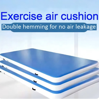 Tapis gonflable polyvalent pour le taekwondo, la cheerleading et le fitness, atterrissage en douceur, réduit le risque de blessure, adapté à tous les niveaux de compétence.