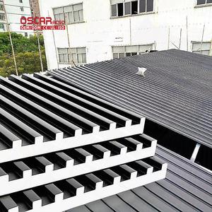 Panneau sandwich <span class=keywords><strong>en</strong></span> aluminium imperméable et isolant pour <span class=keywords><strong>toiture</strong></span> de villa, d'appartement ou d'entrepôt extérieur, plaque de <span class=keywords><strong>toiture</strong></span> isolée - Product Image 1