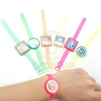 China Leverancier Relatiegeschenk Goedkope Armband Doolhof Horloge Speelgoed Kids Leuke Kleurrijke Puzzel Polsband Speelgoed Doolhof Horloge