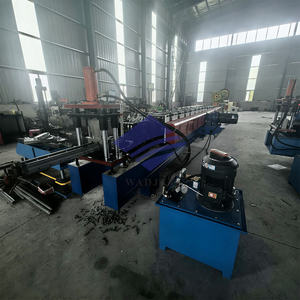 Rouleau automatique de colonne d'étagère de support de stockage de rendement élevé formant la caractéristique de fabrication de poteau d'étagère de noyau de roulement d'engrenage de moteur - Product Image 3