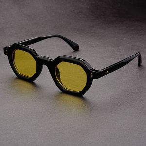 نظارات شمسية صغيرة الإطار بتصميم مضلع لعام <span class=keywords><strong>2026</strong></span>، أفضل المبيعات، جودة عالية، سعر منخفض، حماية من الأشعة فوق البنفسجية 400، شعار مخصص، تصميم كلاسيكي عتيق مع مسامير - Product Image 3