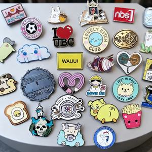 Badges personnalisés en gros, en métal, en fer, en alliage de zinc, moulés, découpés, émaillés (soft et dur), épingles de revers pour chapeaux et vêtements - Product Image 1