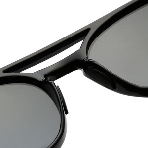 Gafas de Sol Redondas con Marco Gris Jack 5003, Lentes TAC Polarizadas con Protección UV400, Montura Completa, Unisex, para Conducir - Product Image 2