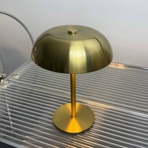 Lámpara de mesa LED táctil moderna de 5V para dormitorio, sala de estar y estudio, iluminación Simple para mesita de noche, Bar, mesa, batería Flexible - Product Image 4