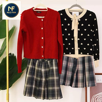 Vêtements d'occasion, jupes plissées d'été pour femmes, longueurs variées, commande minimum 500 kg, vente en gros en balles