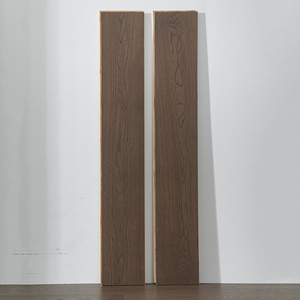 Parquet en chêne blanc brossé multicouche AS2047, qualité AB, écologique, système clic, 15 mm, E0 E1, lames larges, avec WineCellar - Product Image 1