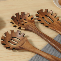 Cuillère à pâtes longue en bois d'acacia, spatule de cuisine écologique résistante à la chaleur et sans danger pour les aliments, idéale pour servir les pâtes.
