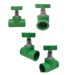 Tous les raccords de tuyauterie PPR en laiton recouverts de plastique vert et blanc, conformes à la norme DIN PN25 pour l'alimentation en eau. - Product Image 2