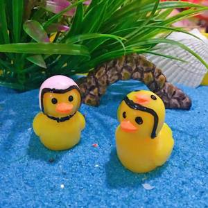 Adorno de Pato en Pareja para Casco, Miniatura de Resina con Forma de Animal, Decoración para Pecera - Product Image 2