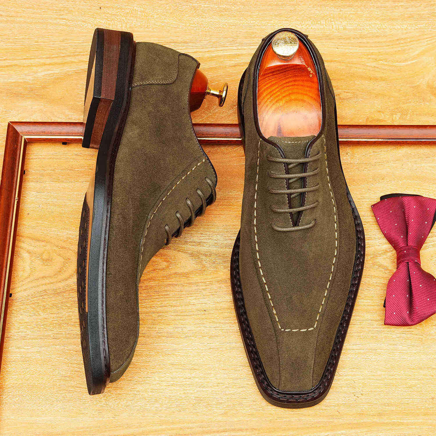 สีน้ำตาล