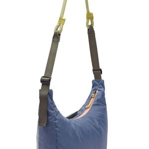 Sac bandoulière de luxe imperméable, sac messager de qualité, sac croissant matelassé en nylon de taille moyenne - Product Image 5