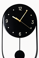 Jam Dinding Pendulum Logam Hitam Modern Jarum Jam Tanpa Suara Gerakan Kuarsa Dioperasikan dengan Baterai Jam Gantung Dekoratif untuk Ruang Tamu Rumah