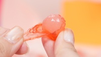 Direct van de fabriek: bulk, afpelbare gummy snoepjes, halal gecertificeerd, lychee smaak, op maat gemaakte fruitgummies