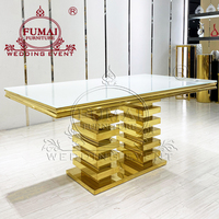 Table de mariage personnalisable moderne avec plateau en verre blanc et structure en acier inoxydable doré pour hôtel et usage extérieur