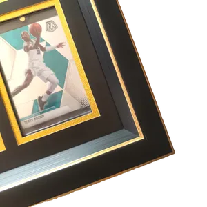 Cadre de présentation mural en bois massif avec logo personnalisé pour cartes Pokémon TCG, Yu-Gi-Oh, cartes de sport et cartes PSA. - Product Image 5