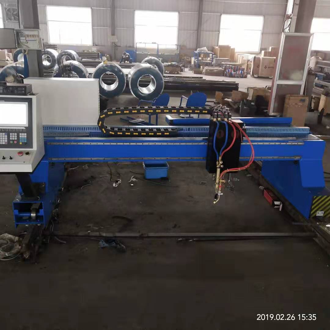 Industrial 200A CNC Gantry Plasma Cutting Machine Automatic Sheet & Pipe Dual Metal Cutter With Torch Height Control · image 4