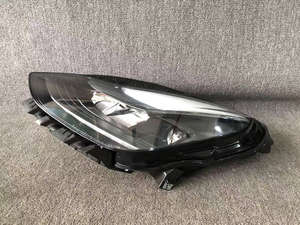 Pour <span class=keywords><strong>Tesla</strong></span> Nouveau modèle Y modèle <span class=keywords><strong>3</strong></span> 12V <span class=keywords><strong>LED</strong></span> 2021-2024 Assemblage de phare de voiture transparent de type matrice - Product Image 4