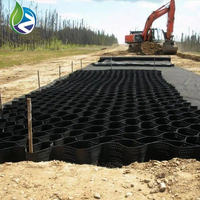 Grilles de sol en plastique texturées et perforées Geocell pour le stationnement, le gazon, les allées en gravier, les fossés de drainage, les canaux de déversion et les barrages