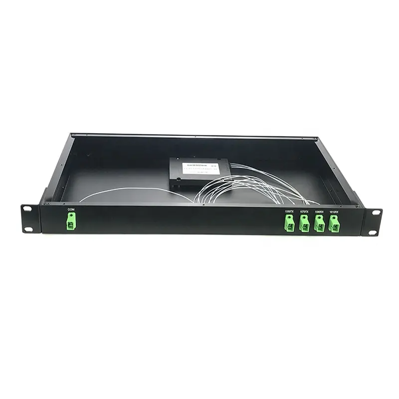 1U Ukuran Standar Rack Mount MUX DEMUX 1550-1610nm 4 Channel Fiber Optic CWDM dengan Scapc Adaptor