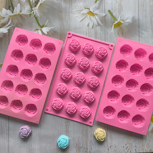 15 mini <span class=keywords><strong>moule</strong></span> à gâteau en silicone jetable en forme de rose pour le bricolage bonbons pouding savon chocolat cuisson - Product Image 2
