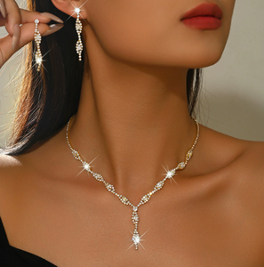 スタイリッシュな女性用ブライダルジュエリーセット、シルバー銅合金、パール、ラインストーン、ロマンチックなダイヤモンドアクセント、結婚式の贈り物に - Product Image 4