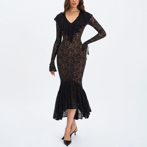 Vestido de Mujer con Patrón de Encaje, Sexy, Transparente, Elegante, Estilo Cola de Pez, Corte Ajustado, Manga Campana, Colección Otoño/Invierno 2026 - Product Image 1