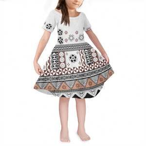 फूलों की पोशाक बच्चों पॉलीनेशियन आदिवासी फिजियान टोंगा सफेद फूल प्रिंट कस्टम प्यारे बच्चों के लिए जन्मदिन की पोशाक - Product Image 1