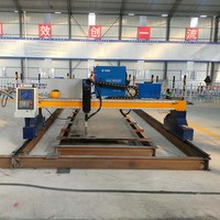 Solution de découpe des métaux : table plasma CNC pour le prototypage rapide, la fabrication de pièces sur mesure et les travaux de métal architecturaux